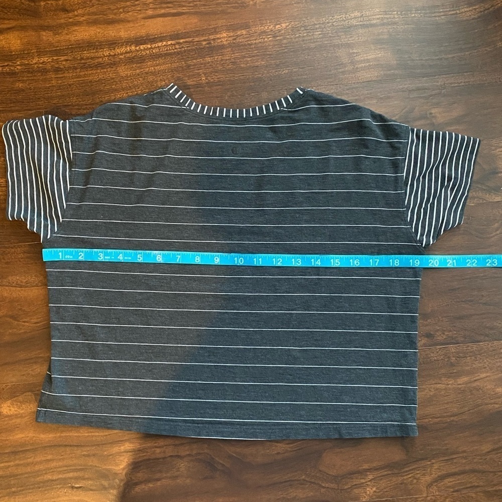 Lululemon Cates Tee Short Serve Stripe Heathered Black White Modern Stripe 4 - Picture 5 of 5